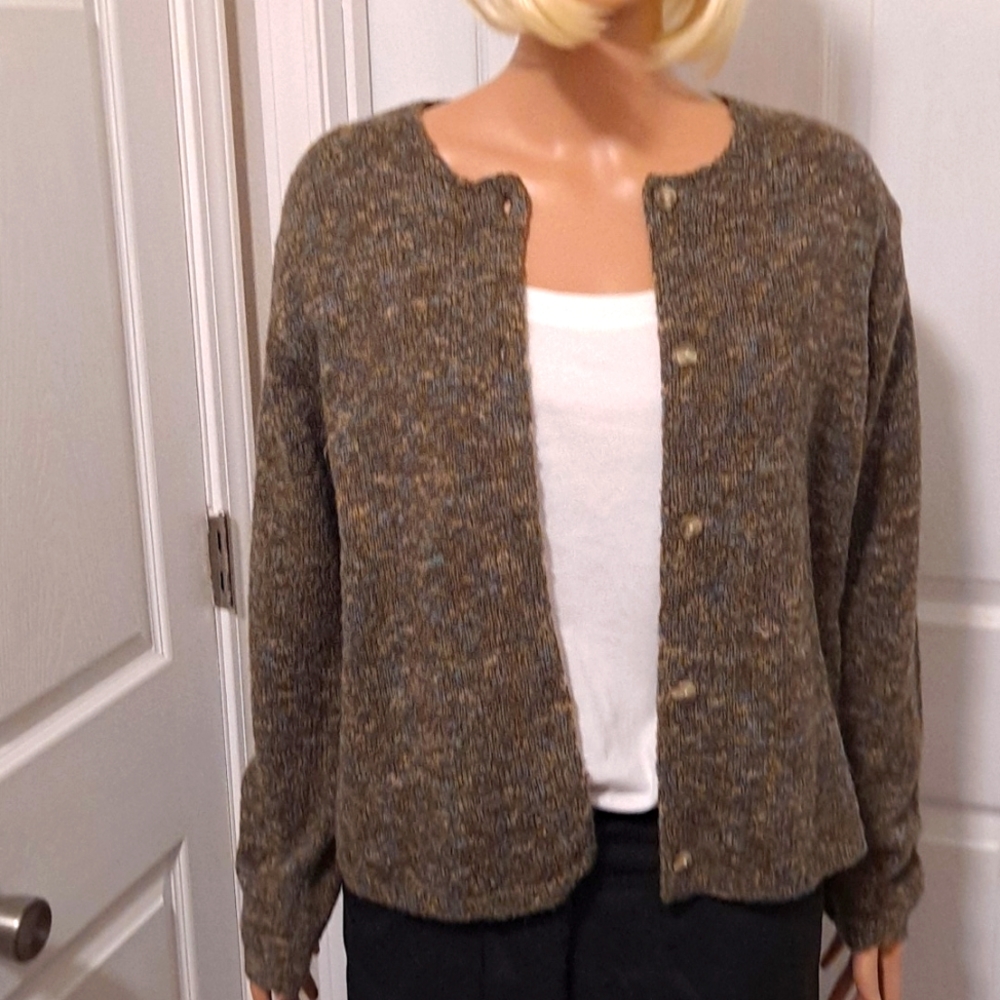 Casual Corner Annex Green Crewneck Long-sleeve Button-Up Cardigan Sweater